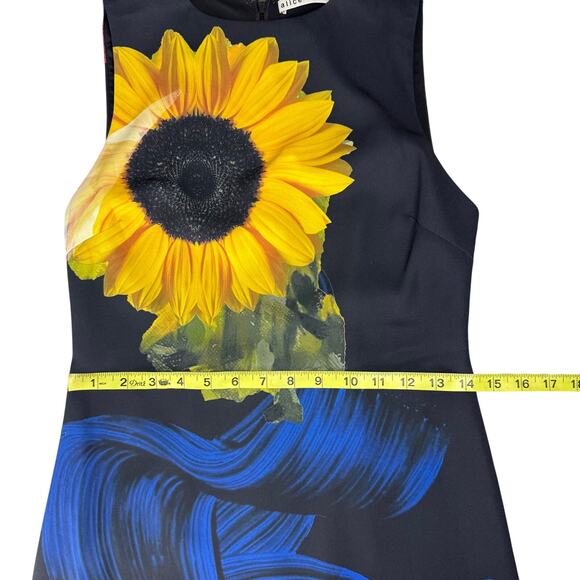 ALICE + OLIVIA Clyde Shift Mini Dress in Azalea Floral Size 2 - Picture 13 of 16